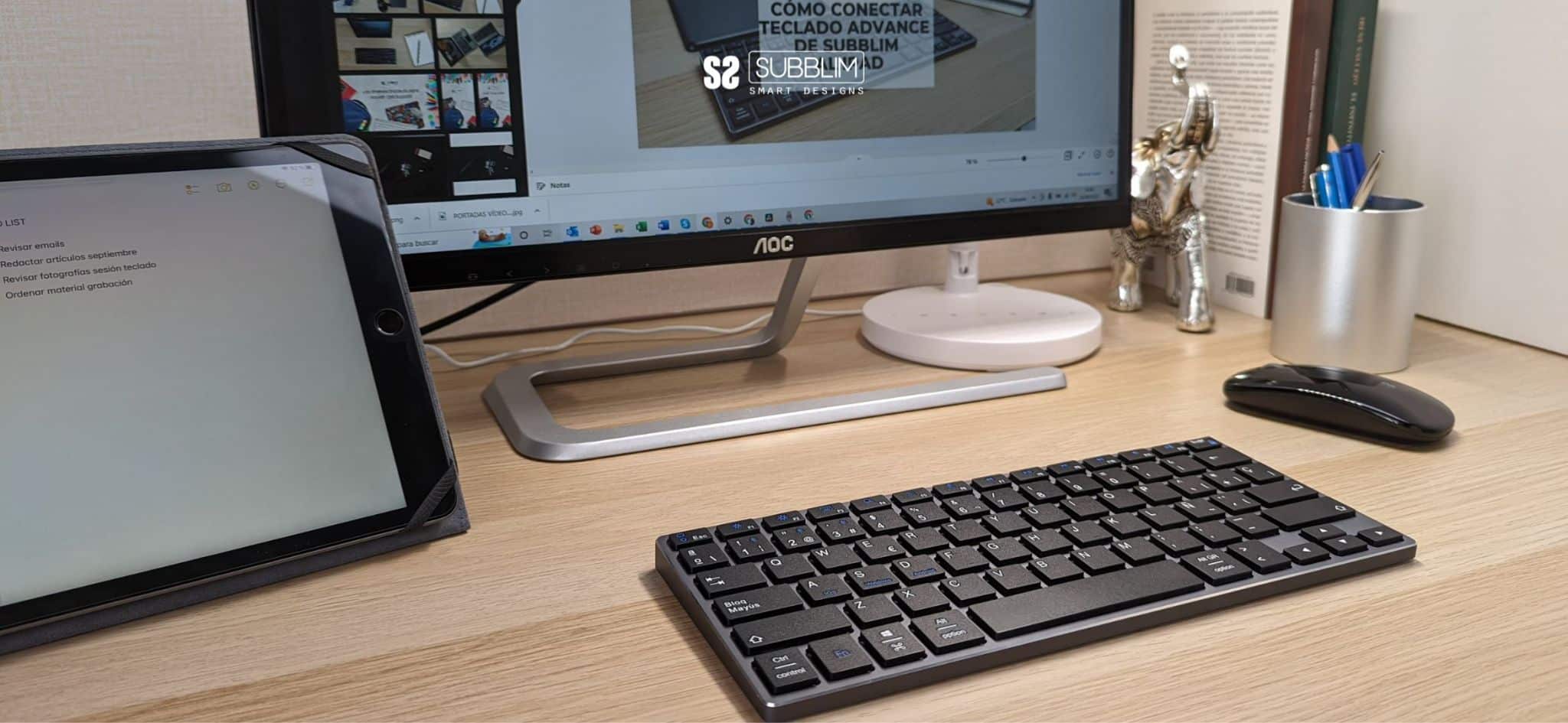 escritorio teclado multidispositivo iPad y ordenador para trabajo