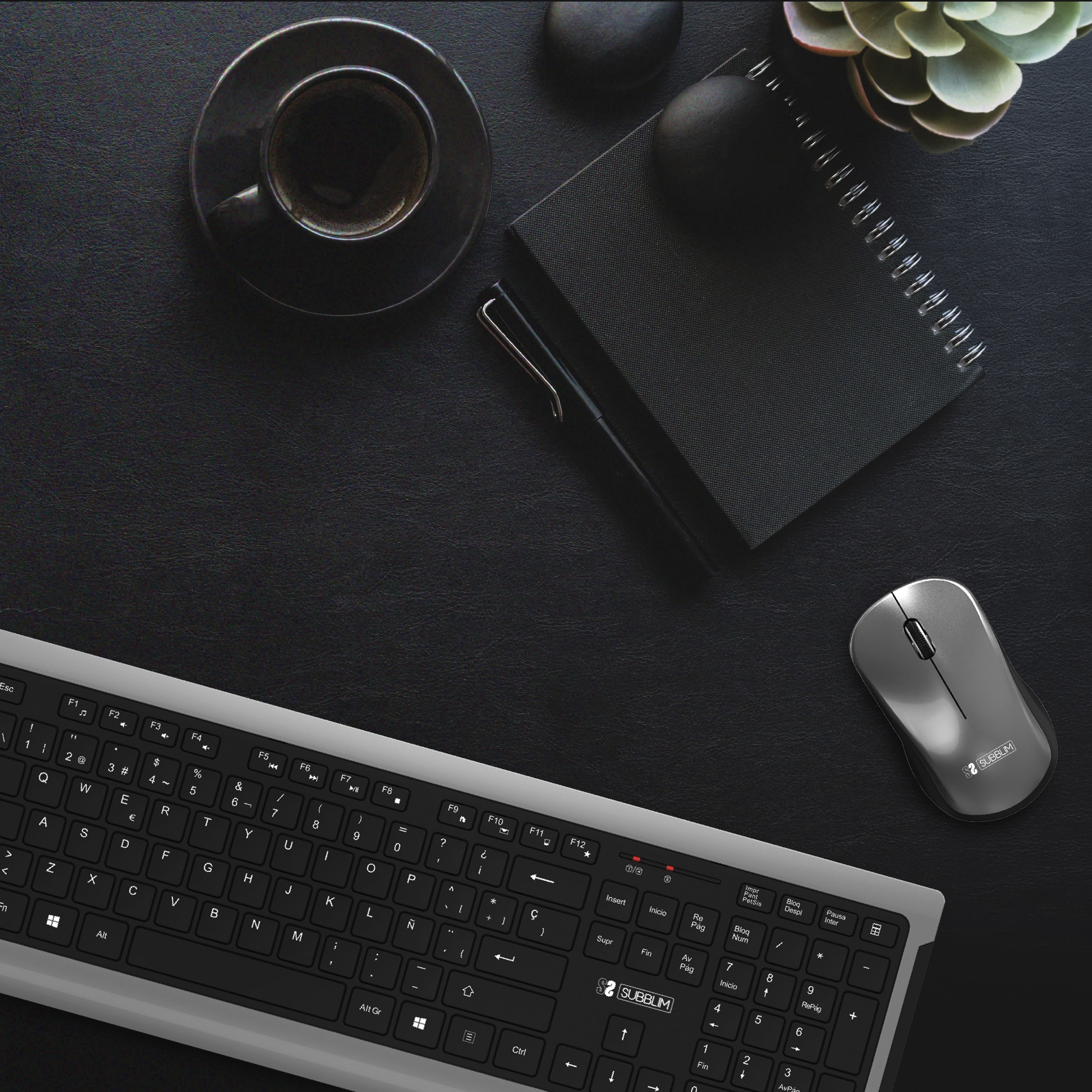 consigue un set up escritorio total black con un combo de teclado y raton inalambricos en color space grey