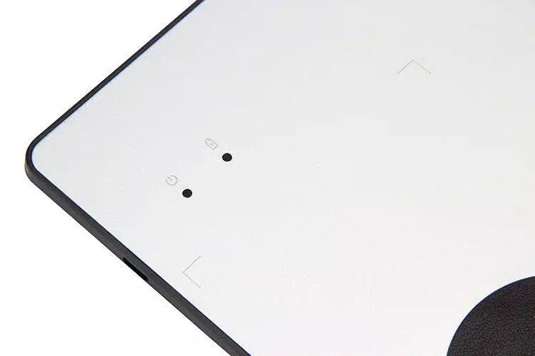 Silver 10W Aluminum Wireless Charger Mat - Image 4